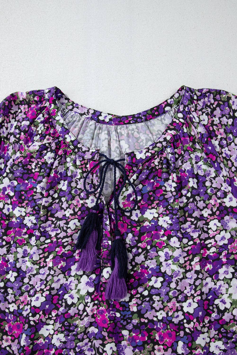 Boho Flower V-Neck Bubble Sleeve Top: Purple
