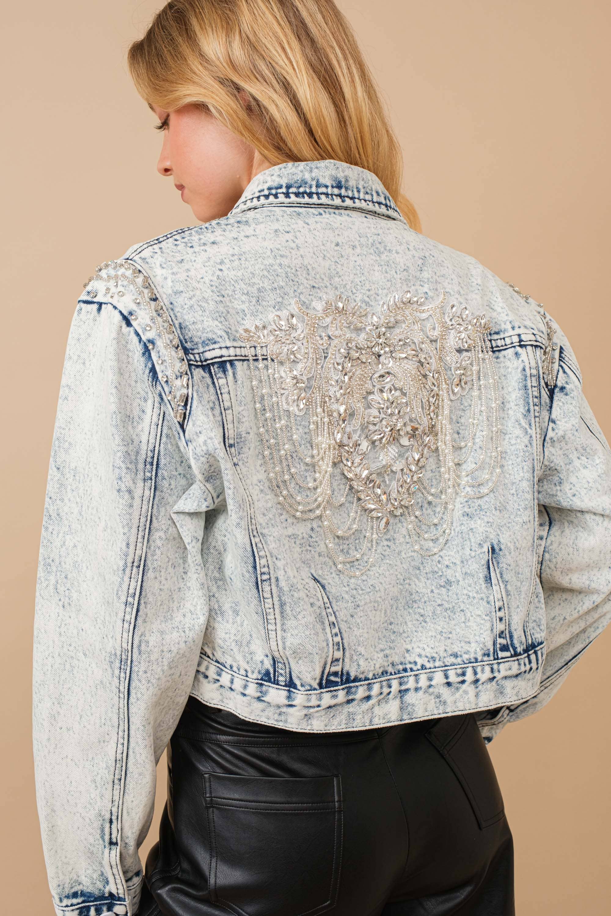 Acid Washed Shoulder Beading Denim Jacket: LIGHT WASH
