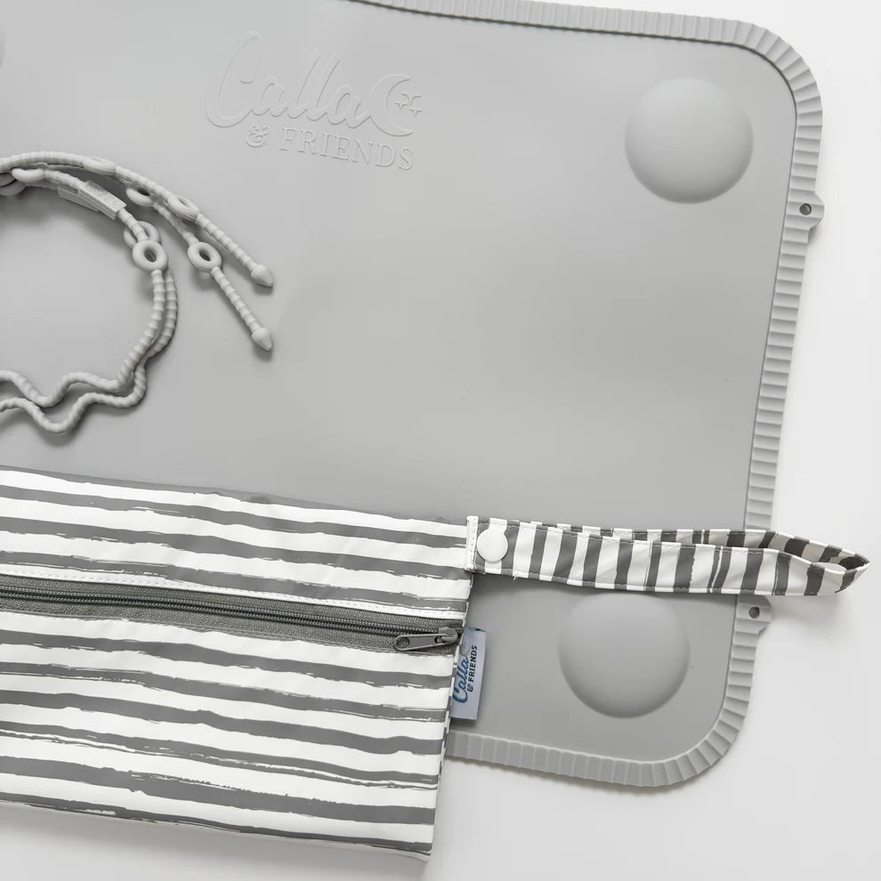 The Tidy Traveler - Solid Placemat Set (Whisper Gray-Brush Stripes)