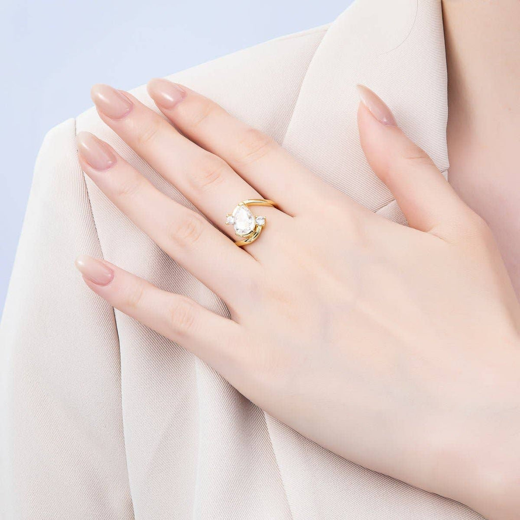 16K Gold Filled Clear Teardrop CZ Curved Solitaire Ring in Silver