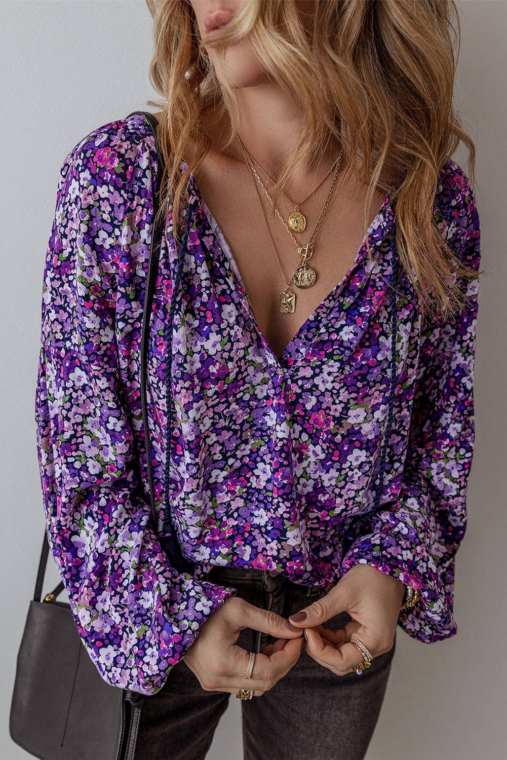 Boho Flower V-Neck Bubble Sleeve Top: Purple