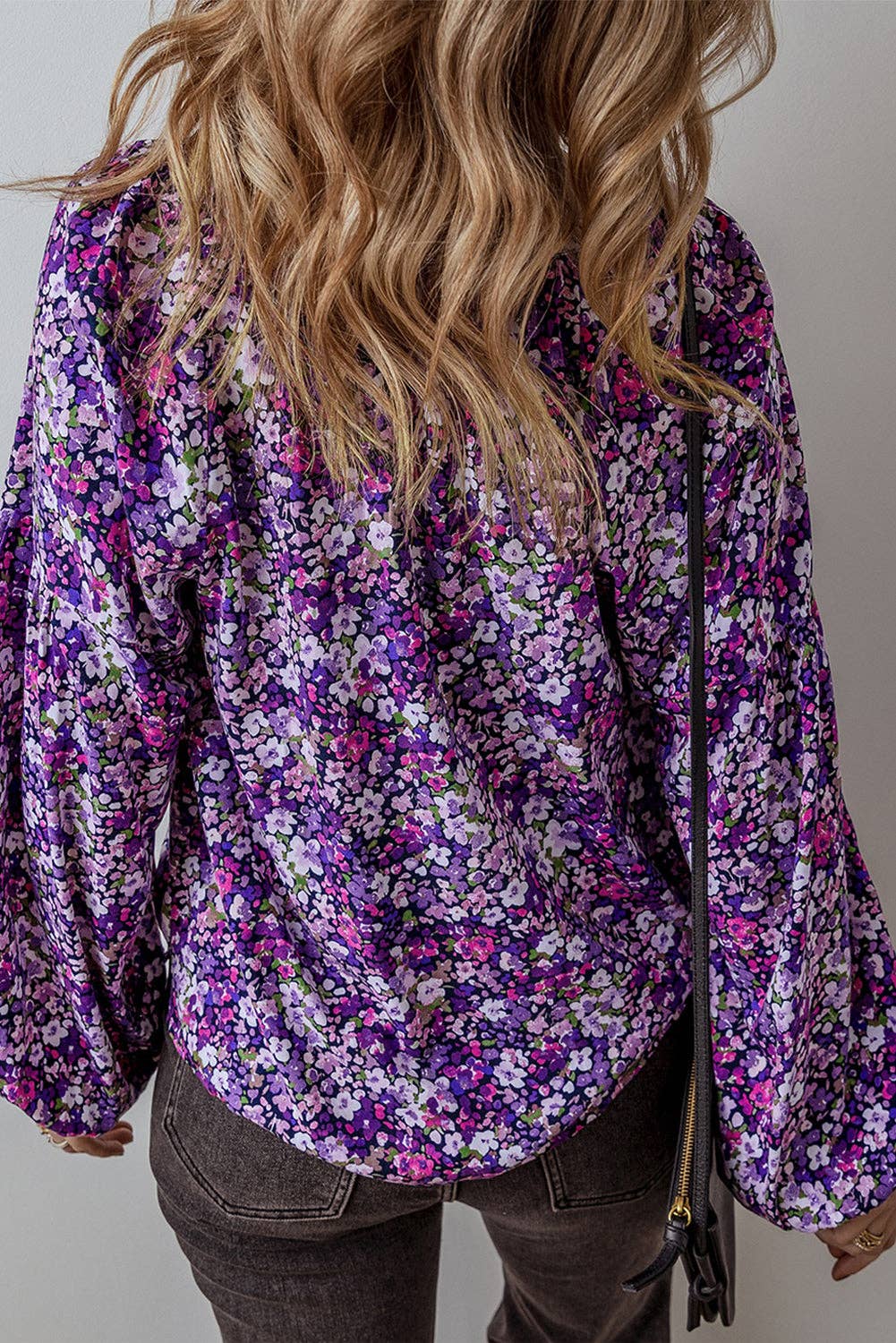 Boho Flower V-Neck Bubble Sleeve Top: Purple