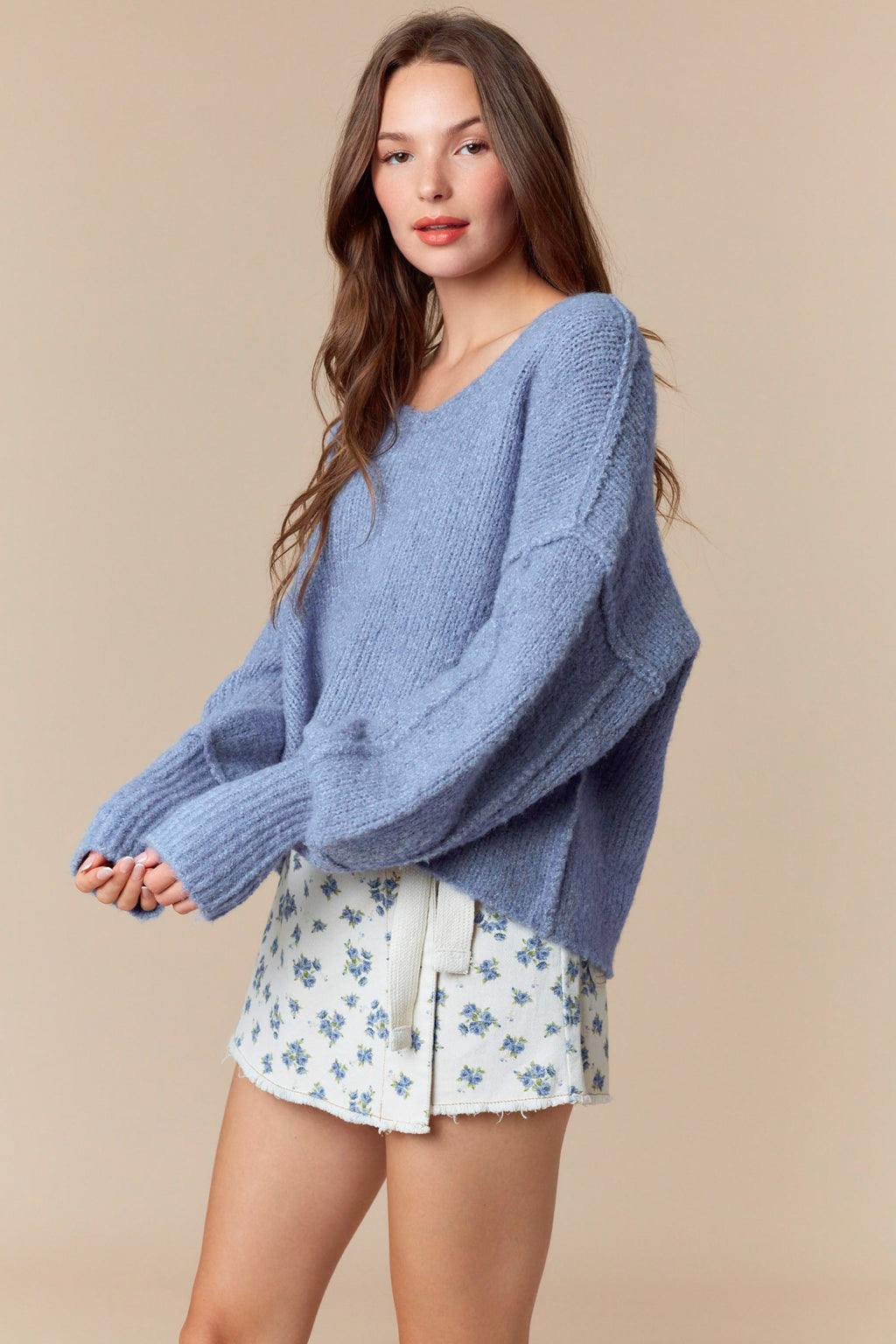 Overseam Detailed Bumpy V Neck Crop Oversized Sweater (Dusty Blue)