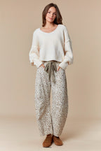 Overseam Detailed Bumpy V Neck Crop Oversized Sweater (Ivory)